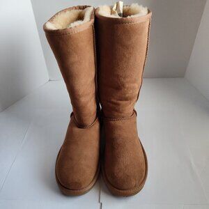 Ladies SZ 6 Ugg Tan Suede/Sheepskin Lined Boot